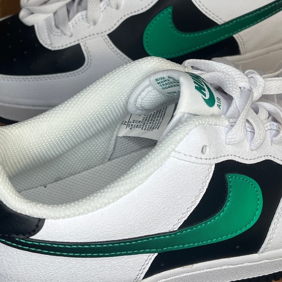 Nike
Air force 1
LV8 2’ black/white malachite’
Brand new
NWOT - Picture 6 of 7